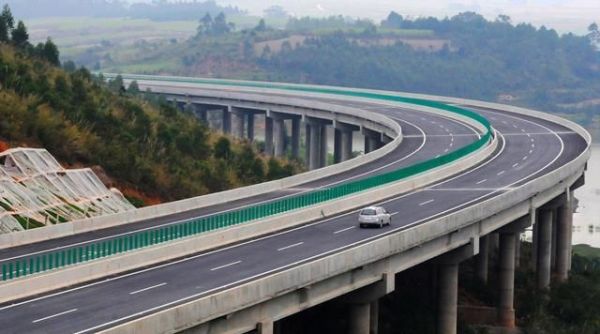 高速行車這些注意事項要牢記，關乎安全與順暢